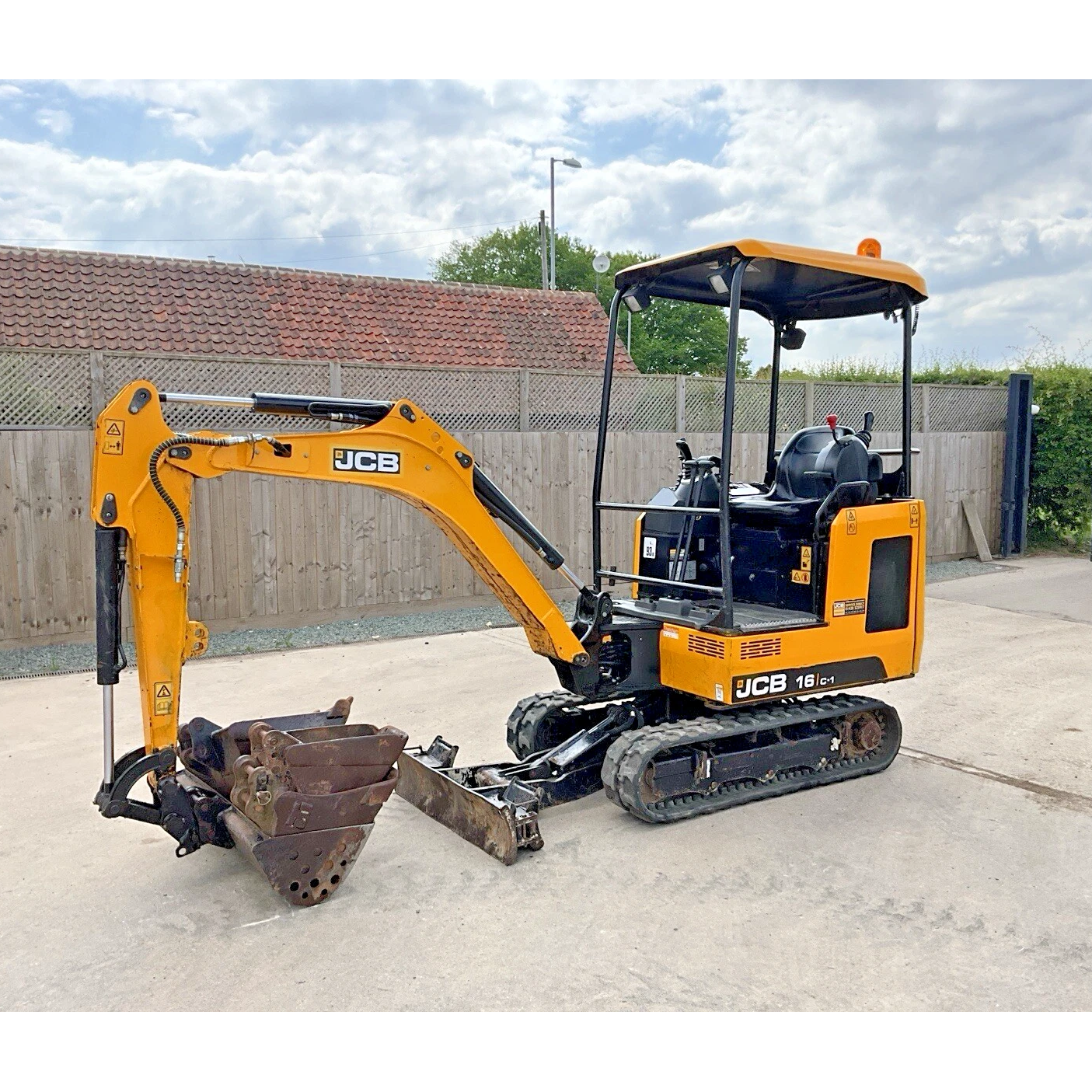 2019 JCB 16C-1 1.5 1.6 TON MINI DIGGER Q/HITCH & GRAB